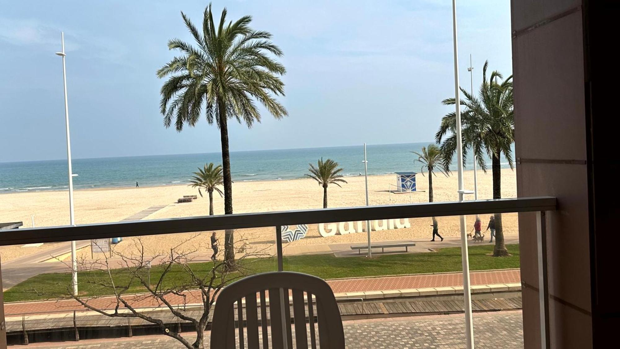 Capri Gandia Primera Linea - Alquiler Solo Familias Playa de Gandia Eksteriør billede