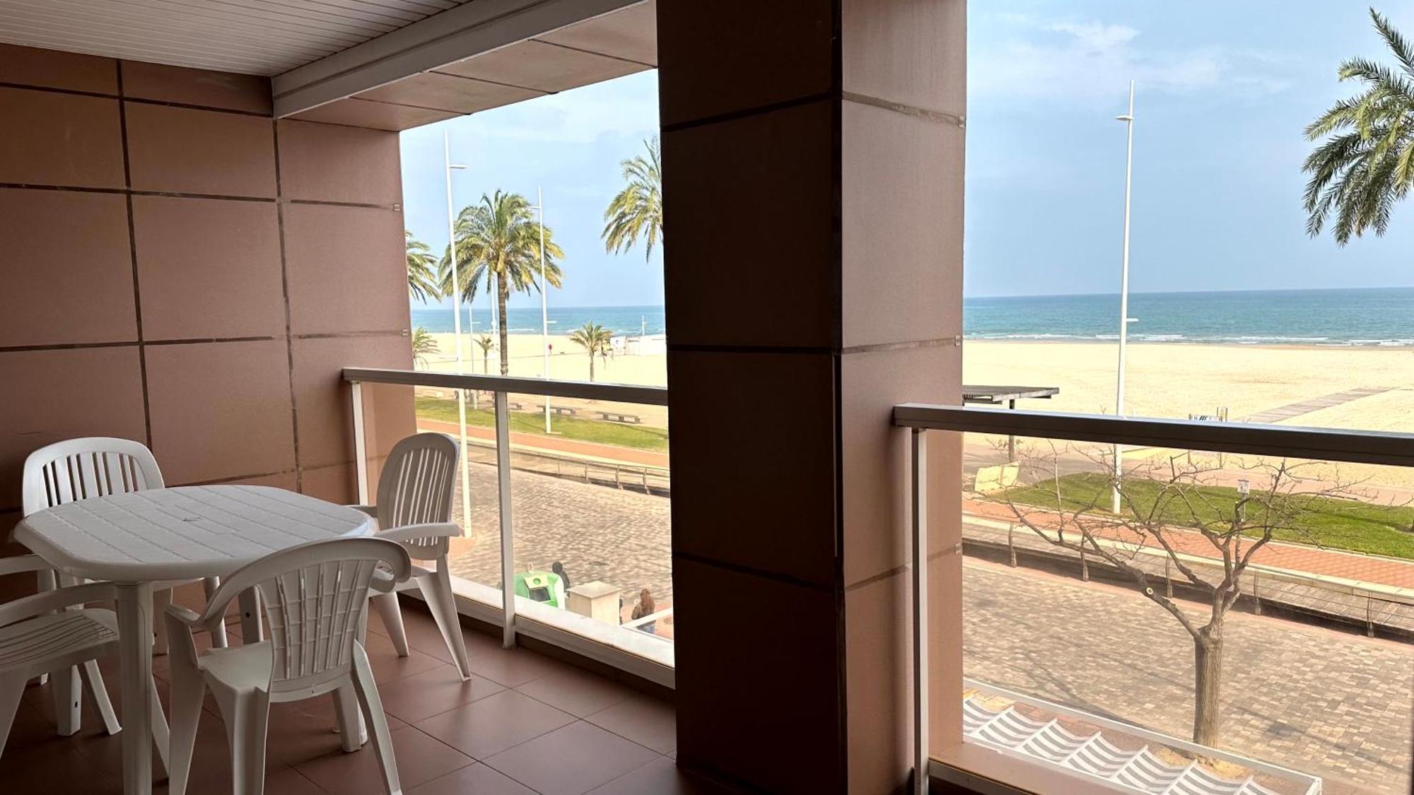 Capri Gandia Primera Linea - Alquiler Solo Familias Playa de Gandia Eksteriør billede